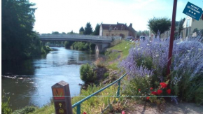 Aux 10 Ponts - Gîte aux abords du fleuve La Somme - La mer à 30 min - La nuit pour 6 voyageurs